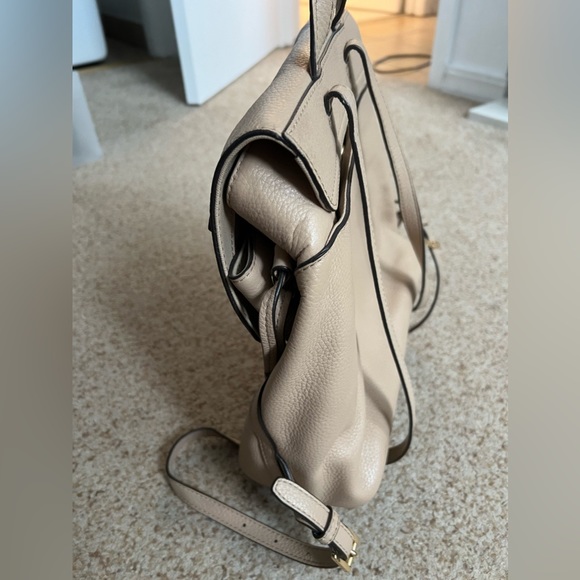 Tan Michael Kors mini backpack - Picture 2 of 13